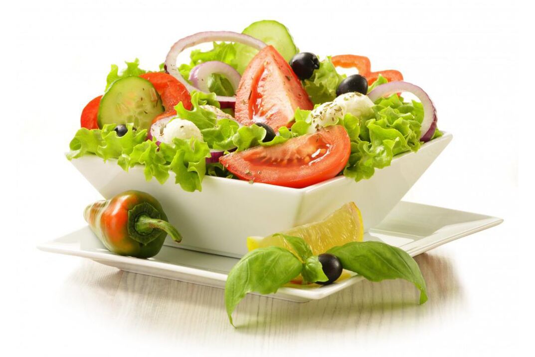 På vegetabilske dager med en kjemisk diett, kan du tilberede deilige salater